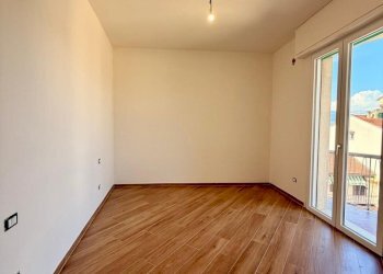 WhatsApp Image 2026-06-08 at 18.05.47 (4) - Three-room apartment Via Attavante, Firenze - photo 9