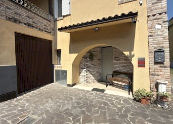 IMG_6137 - Portion of a house Via dell'Aeronautica 9, Reggio nell'Emilia - photo 1