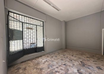 7 - Commercial Premises Via Roma 464, Pomigliano d'Arco - photo 4