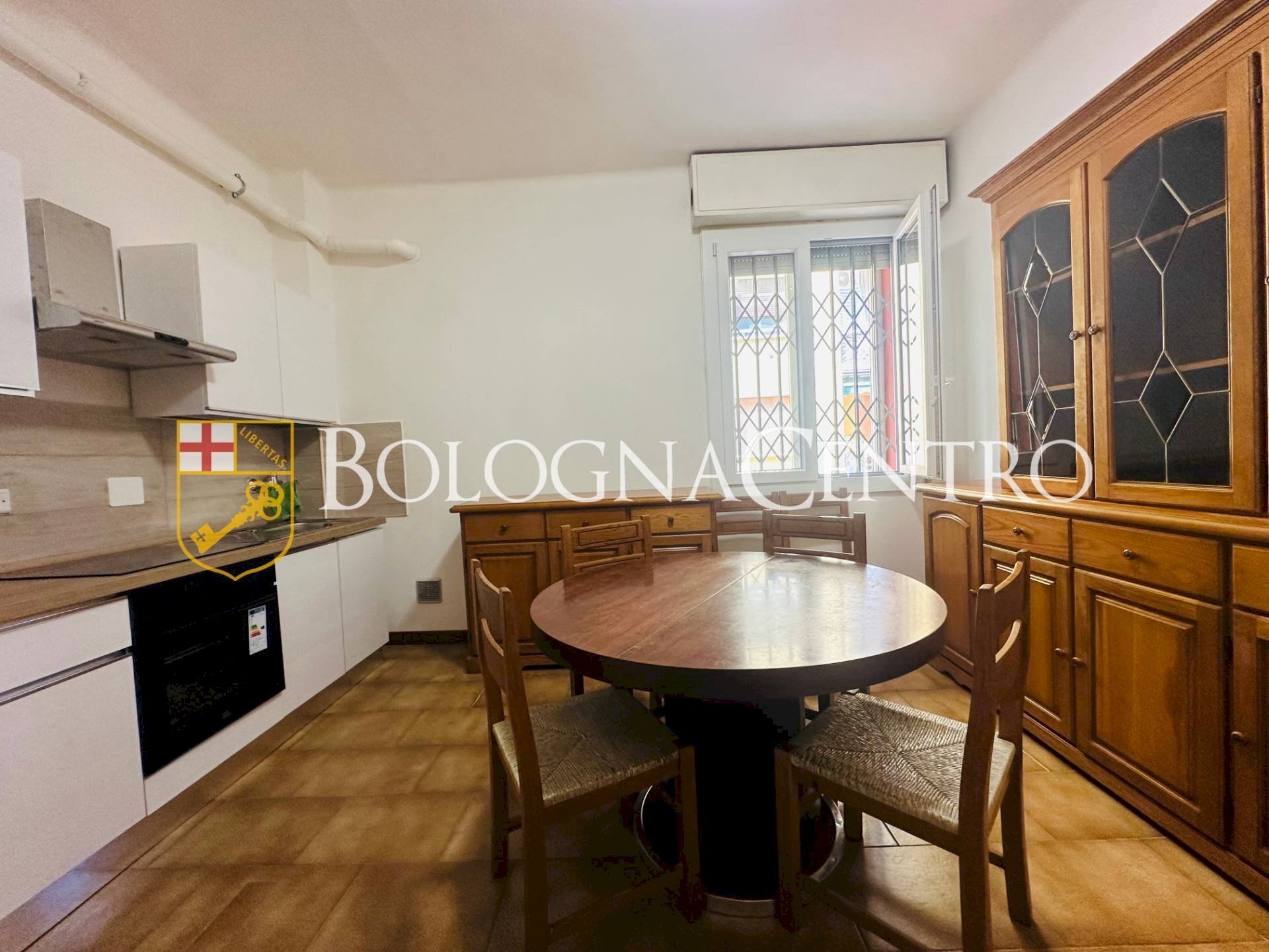 Porzione di casa Bologna (zona Toscana) - foto 3