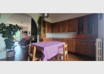 Four-room apartment piazza avis, 5, Pinerolo - photo 5