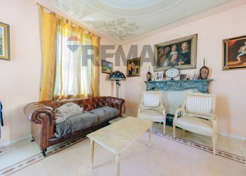 Villa Via Giacomo Puccini, 1 
 Palazzolo sull'Oglio, Palazzolo sull'Oglio - foto 4