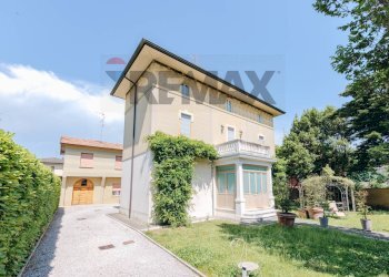Villa Via Giacomo Puccini, 1 
 Palazzolo sull'Oglio, Palazzolo sull'Oglio - foto 26