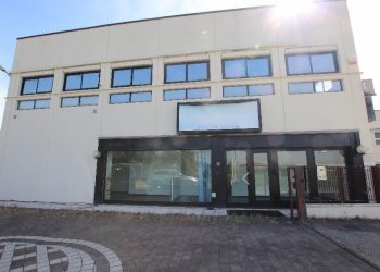 Capannone Calderara di Reno - foto 1