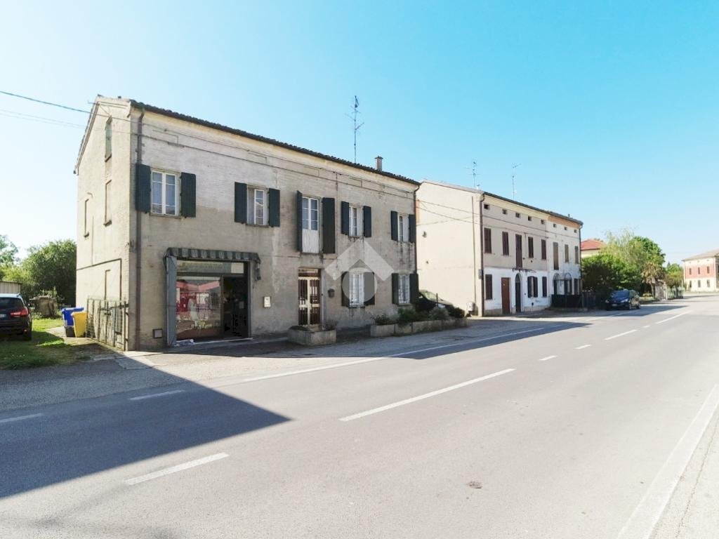 Independent house Via Bondenese, Cento - photo 1