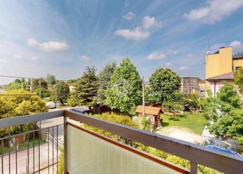 Four-room apartment Via Piave, Cento - photo 1
