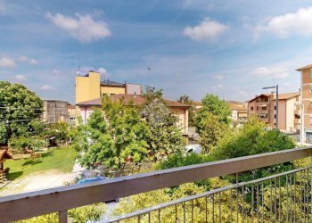 Four-room apartment Via Piave, Cento - photo 2