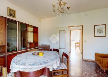 Four-room apartment Via Piave, Cento - photo 4