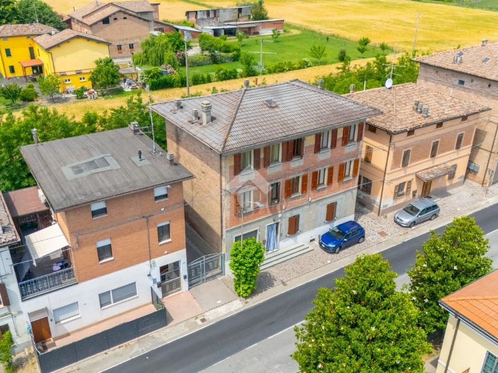 Four-room apartment Via Marzaglia, Formigine - photo 1