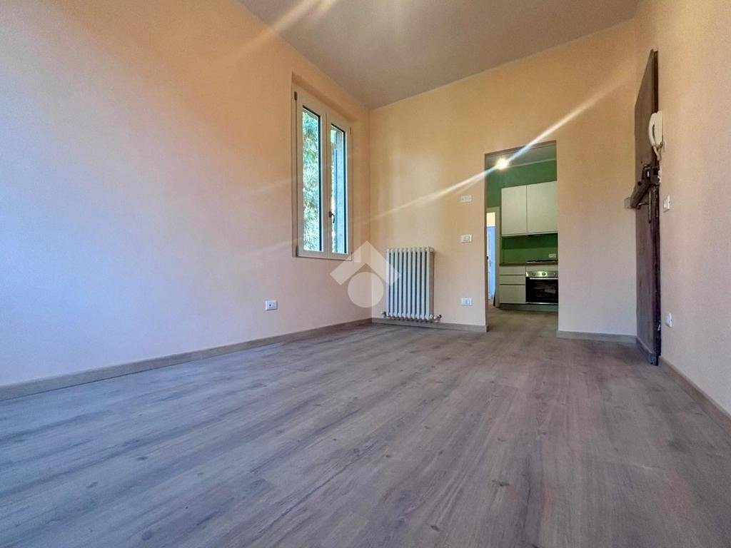 Two-room apartment Via Pietro Saccani, Reggio nell'Emilia - photo 2