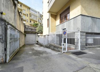 Parking space Via Chiaro Davanzati, Torino (neighborhood Borgo Po) - photo 2