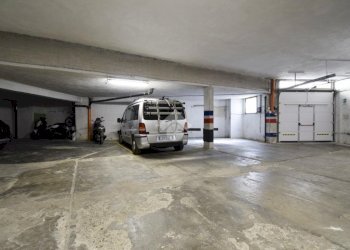 Parking space Via Chiaro Davanzati, Torino (neighborhood Borgo Po) - photo 6
