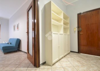 One-room apartment Via Tommaso Grossi, Torino (neighborhood San Salvario) - photo 7
