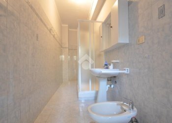 One-room apartment Via Tommaso Grossi, Torino (neighborhood San Salvario) - photo 19