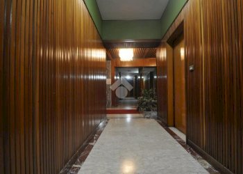 One-room apartment Via Tommaso Grossi, Torino (neighborhood San Salvario) - photo 27