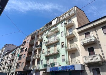 Bilocale Via chiesa della salute, Torino (zona Borgo Vittoria) - foto 2