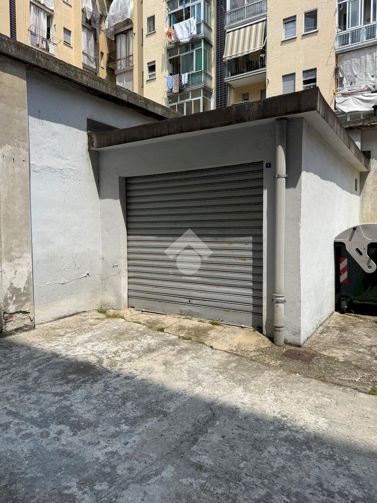 Box Via Bene Vagienna, Torino (zona Santa Rita) - foto 1