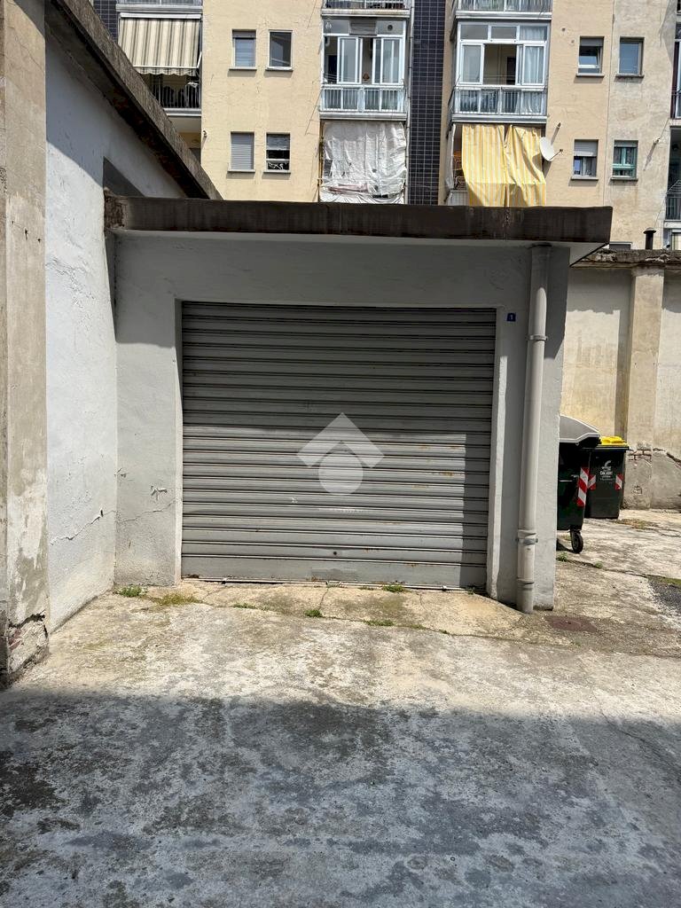 Box Via Bene Vagienna, Torino (zona Santa Rita) - foto 3