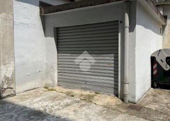 Box Via Bene Vagienna, Torino (zona Santa Rita) - foto 1