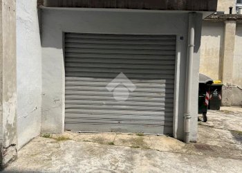Box Via Bene Vagienna, Torino (zona Santa Rita) - foto 3