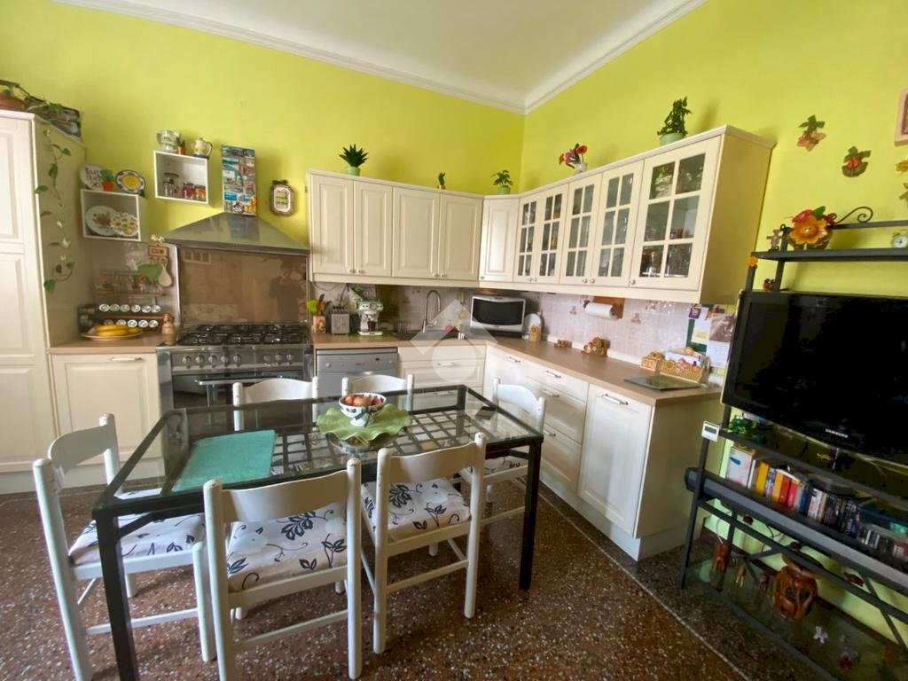 Apartment Via Giuseppe Piantelli, Genova (neighborhood Marassi) - photo 3