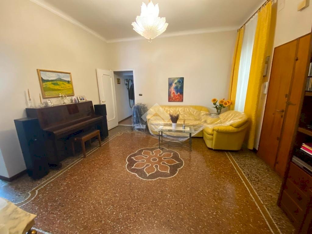 Appartamento Via Giuseppe Piantelli, Genova (zona Marassi) - foto 2