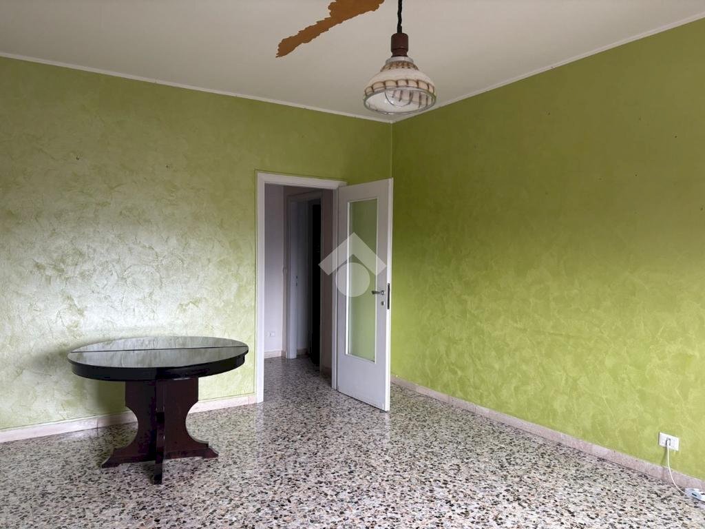 Three-room apartment Piazza 1° Maggio, Corbetta - photo 2