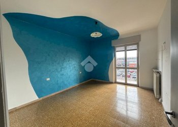 Three-room apartment Piazza 1° Maggio, Corbetta - photo 7