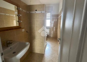 Three-room apartment Piazza 1° Maggio, Corbetta - photo 11