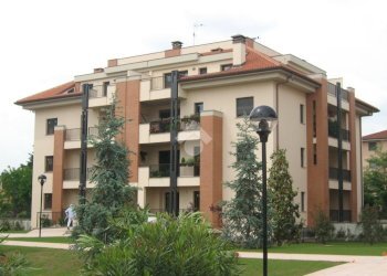 Box Piazzetta Caduti di Nassiriya, Corbetta - photo 3