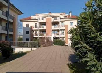 Box Piazzetta Caduti di Nassiriya, Corbetta - photo 7