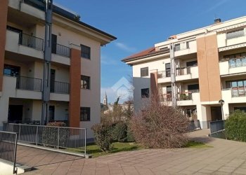 Box Piazzetta Caduti di Nassiriya, Corbetta - photo 12
