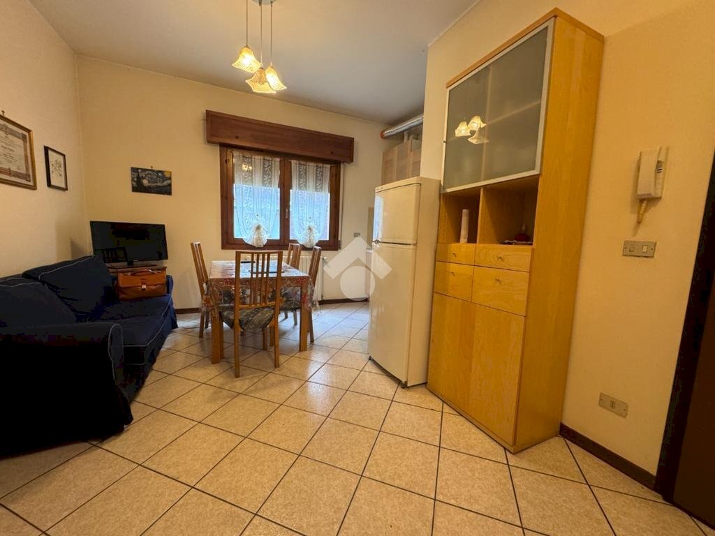 Trilocale Viale Barozzi, Modena (zona San Faustino) - foto 2