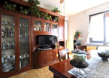 Three-room apartment Via Alessandro Manzoni, Bareggio - photo 4