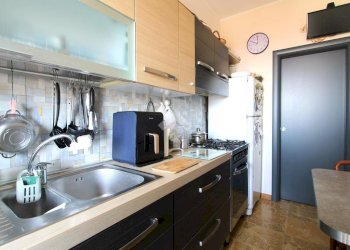 Three-room apartment Via Alessandro Manzoni, Bareggio - photo 7