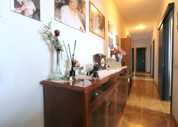 Three-room apartment Via Alessandro Manzoni, Bareggio - photo 8