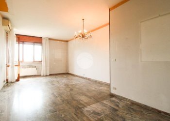 Three-room apartment Via Mazzini, Cusano Milanino - photo 6