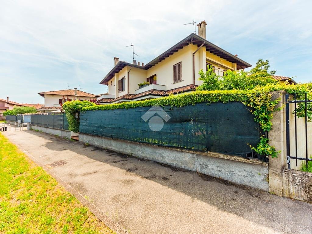Porzione di casa Via Mallero, frazione Grancia, Lainate - foto 1