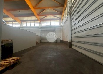 Capannone Via Caravaggio, Trinità - foto 32