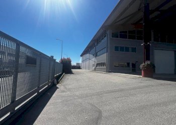 Capannone Via Caravaggio, Trinità - foto 37