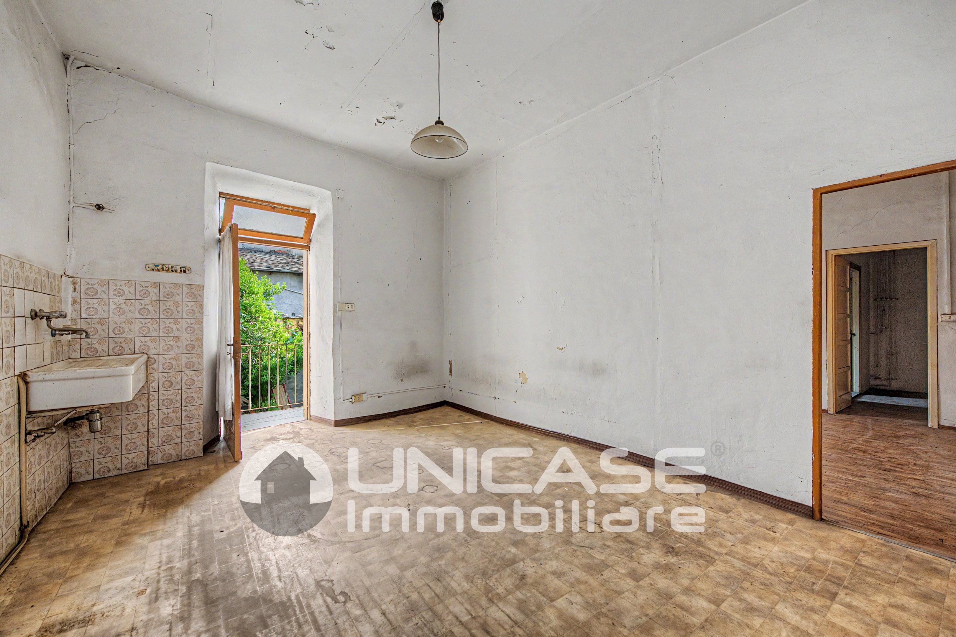 Quadrilocale via Pietro Guglielmo, 14, Luserna San Giovanni - foto 2