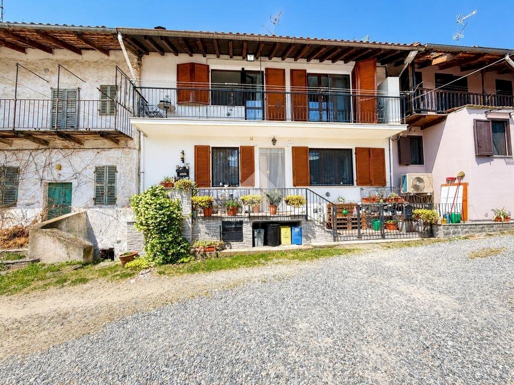 Casa semi indipendente Vicolo Del Carraio, Salussola - foto 1