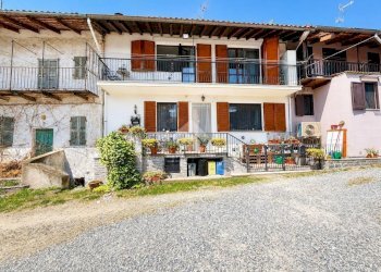 Casa semi indipendente Vicolo Del Carraio, Salussola - foto 1