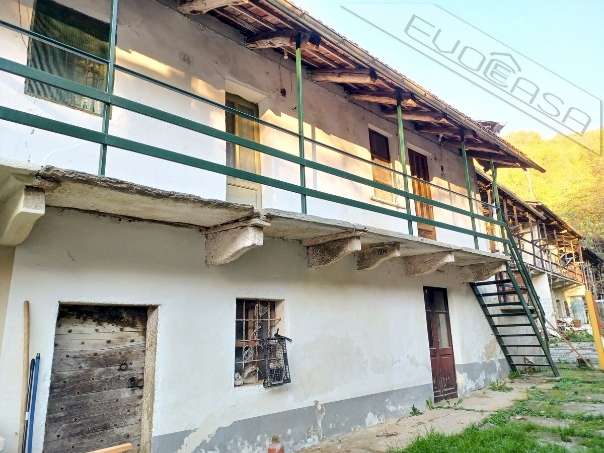 Rustic Via San Giuliano 16, Barge - photo 1