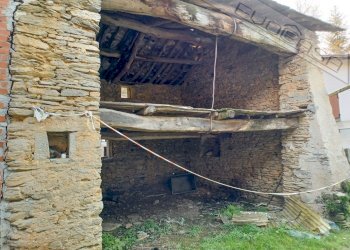 Rustic Via San Giuliano 16, Barge - photo 8