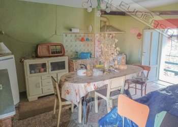 Rustic Via San Giuliano 16, Barge - photo 21