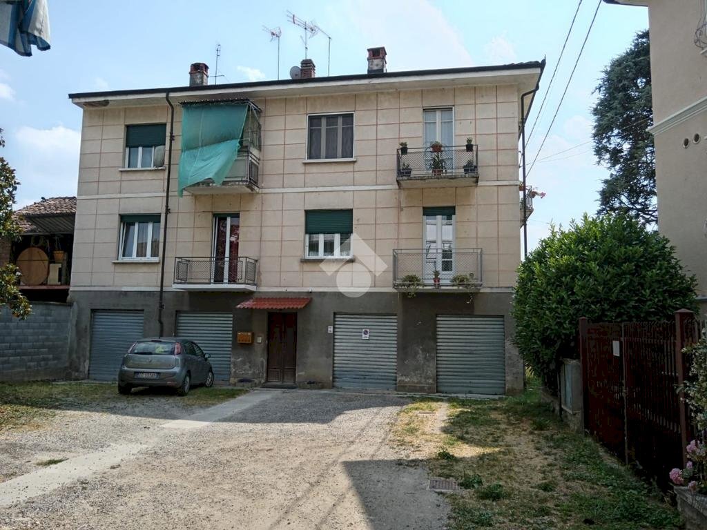 Three-room apartment Piazza clemente corte, Vigone - photo 1