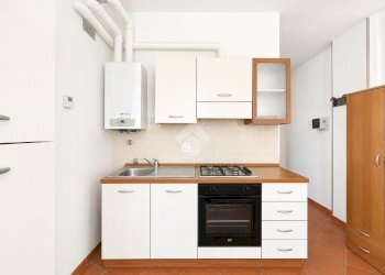 Two-room apartment piazza spallanzani, Scandiano - photo 8