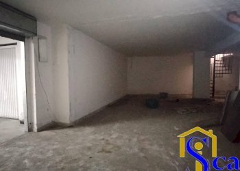 Foto 2 - Magazzino via fardella, Santa Maria Capua Vetere - foto 2