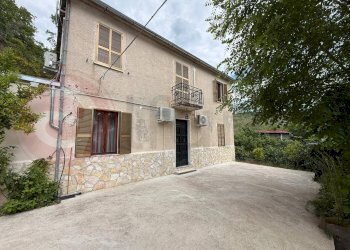 Foto 3 - Casa indipendente Via Montenero
 
38, Arpino - foto 3